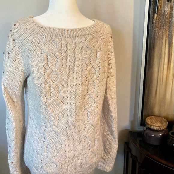 Vintage DKNY Wool Cable knit Sweater w Bead Detail - Picture 3 of 4